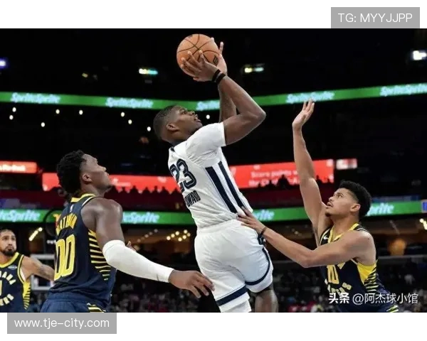 小伙子表现出色!灰熊11号秀科沃德5投全中贡献14分3板2断正负值+24 小伙子表现出色!灰熊11号秀科沃德5投全中贡献14分3板2断正负值+24