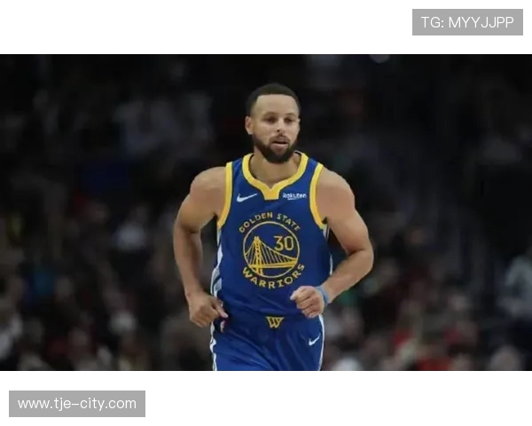 勇士击退灰熊强势胜利 库里追梦波杰姆斯基共襄荣耀封面登场